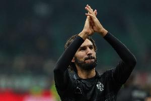 世俱杯竞猜平台-斯基拉：萨索洛再次联系米兰询问阿德利情况，米兰愿意出售球员